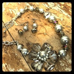 Floral Beaded Necklace & Earings